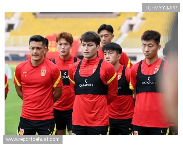 中国足球队新帅亮相 展望亚洲杯备战目标瞄准前四