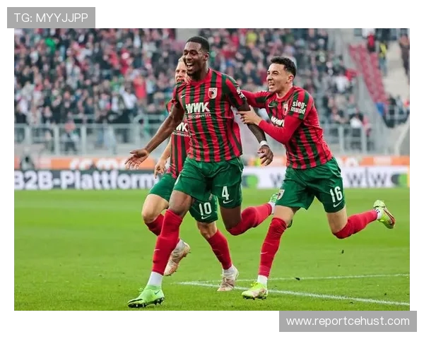 汉堡俱乐部迎来新赛季大变革 多名球员加盟助力冲击欧洲赛场 汉堡俱乐部迎来新赛季大变革 多名球员加盟助力冲击欧洲赛场