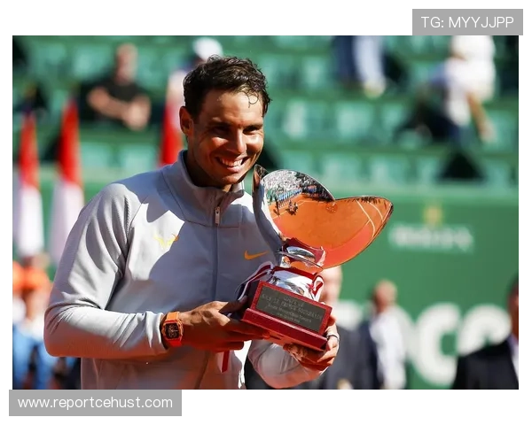 网球大师赛激战正酣 纳达尔逆转夺冠再创历史新高