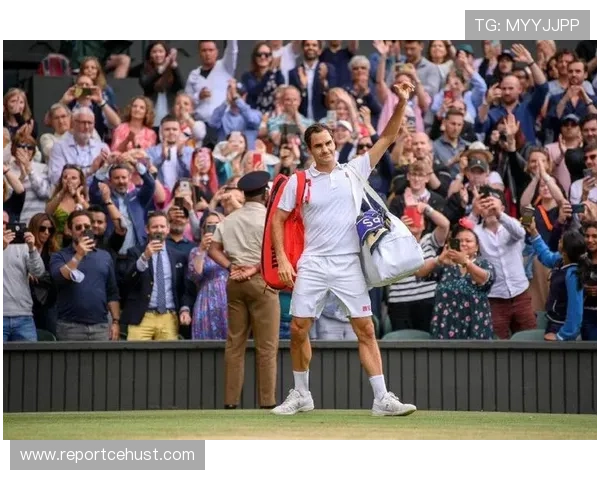 网球传奇费德勒宣布退役 全球球迷送别瑞士天王