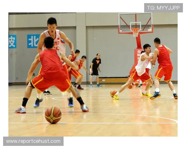 中国篮球队迎战强敌备战世界杯 赛前分析球队状态与战术调整 中国篮球队迎战强敌备战世界杯 赛前分析球队状态与战术调整