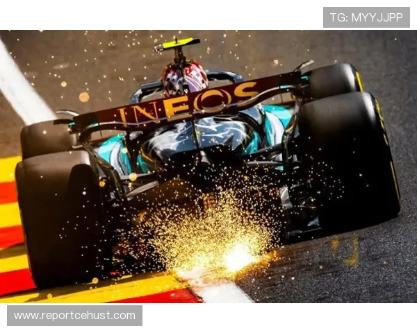 新赛季F1车队竞争格局加速演变引发全球车迷广泛热议与高度期待 新赛季F1车队竞争格局加速演变引发全球车迷广泛热议与高度期待